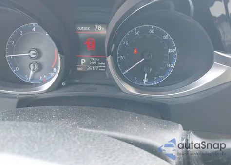 2016 Toyota Corolla S Premium z USA, uszkodzony, nr VIN 5YFBURHE8GP512879